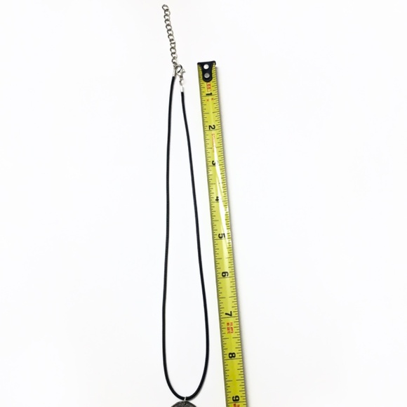 1953 Canadian Nickel Coin Necklace — Queen Elizabeth II - Picture 4 of 4